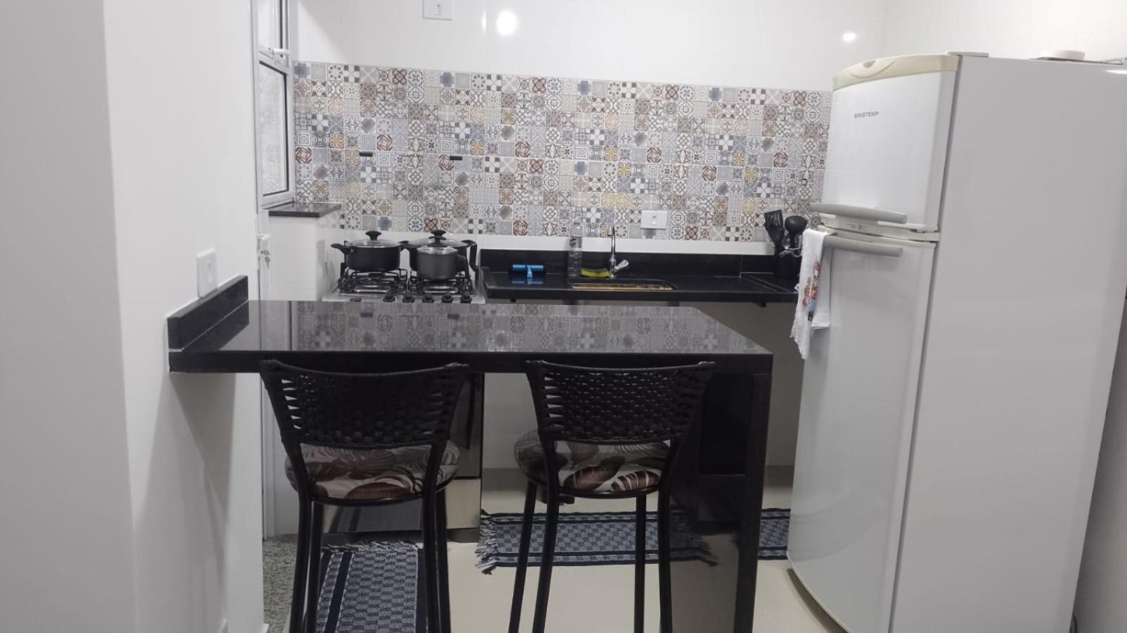 Casa Sete Enseada Ar Cond Suite E Estacionamento Gratis E Uma Otima Localizacao Na Enseada 瓜鲁雅 外观 照片