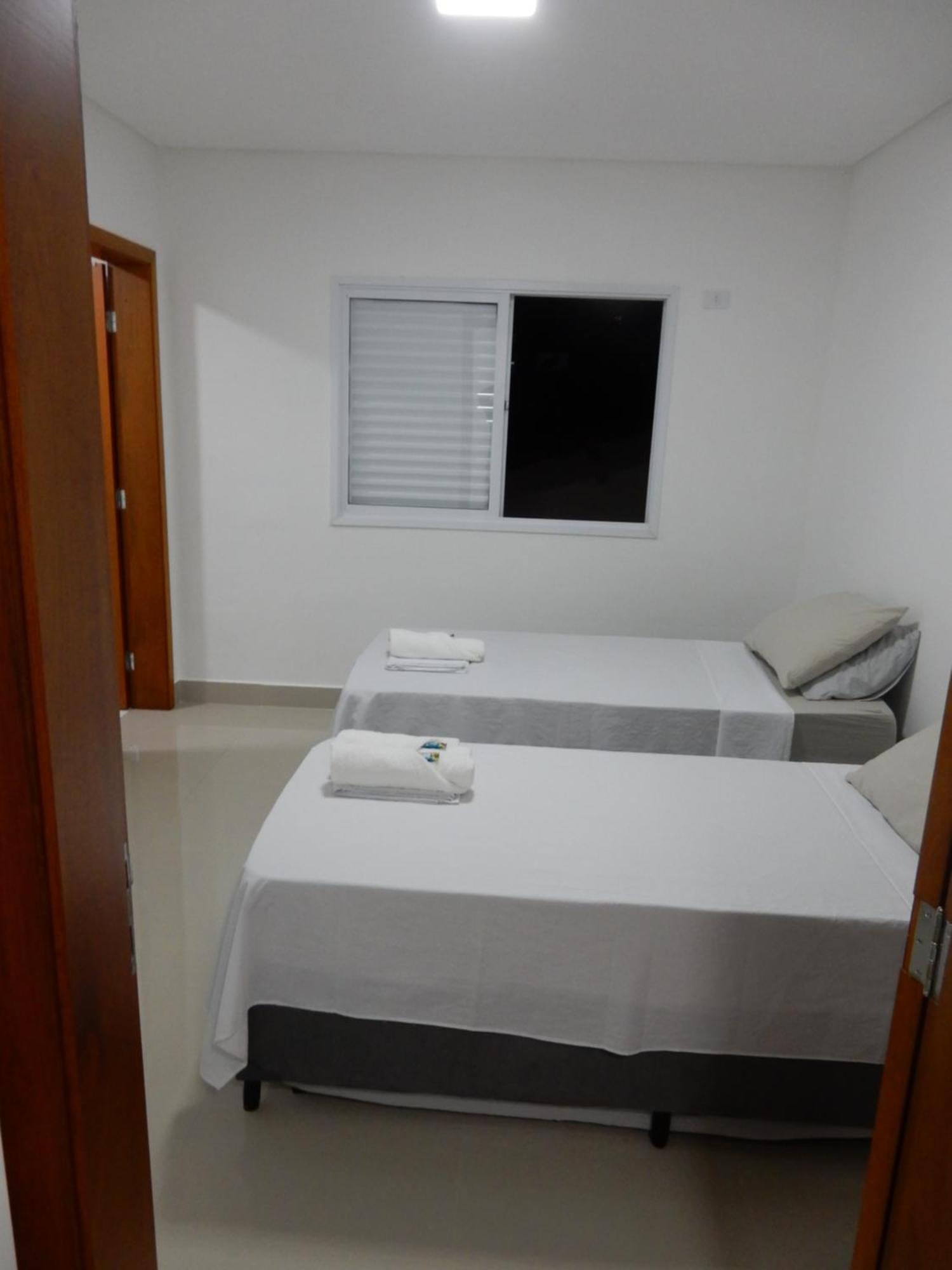 Casa Sete Enseada Ar Cond Suite E Estacionamento Gratis E Uma Otima Localizacao Na Enseada 瓜鲁雅 外观 照片