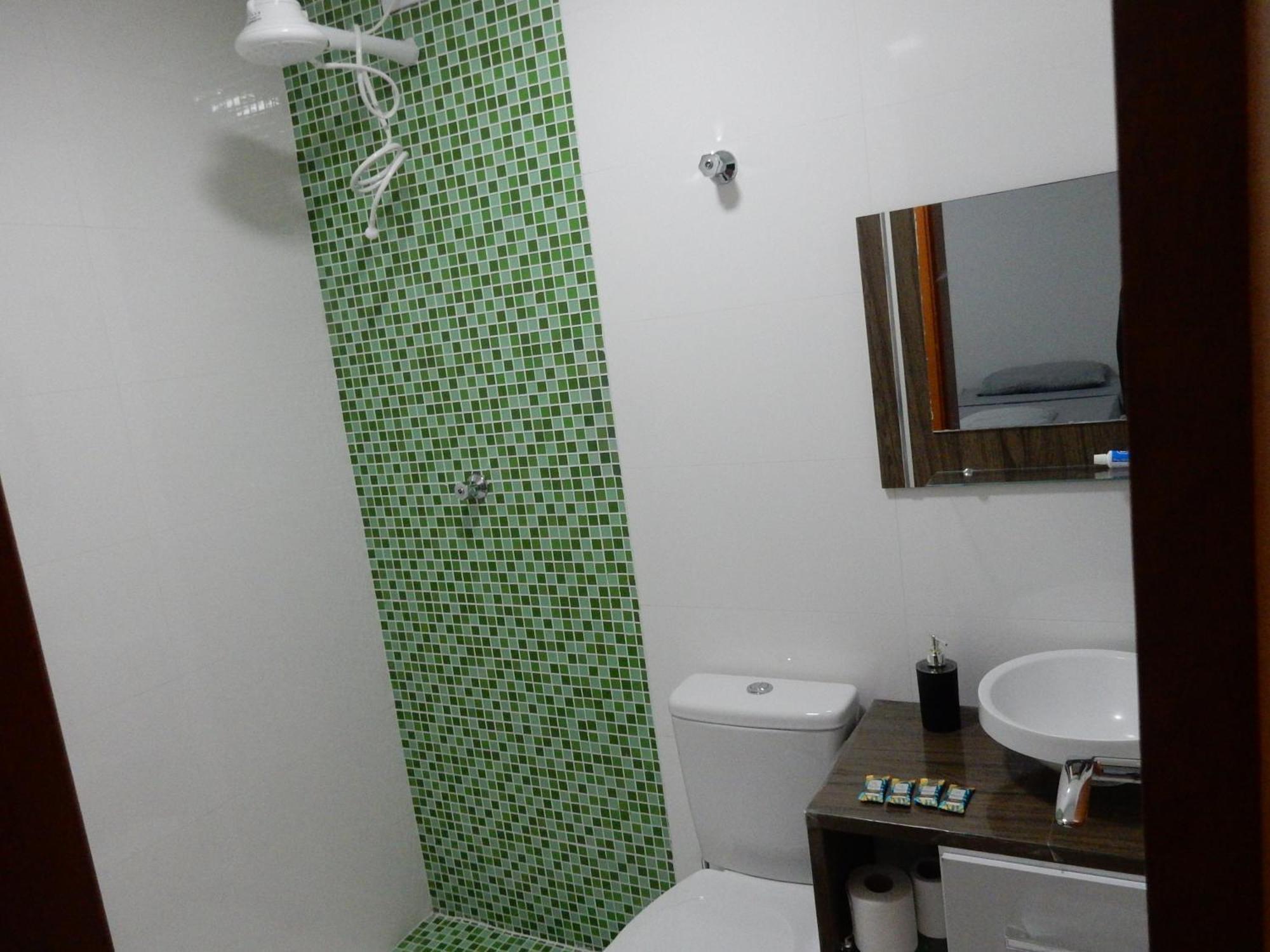 Casa Sete Enseada Ar Cond Suite E Estacionamento Gratis E Uma Otima Localizacao Na Enseada 瓜鲁雅 外观 照片
